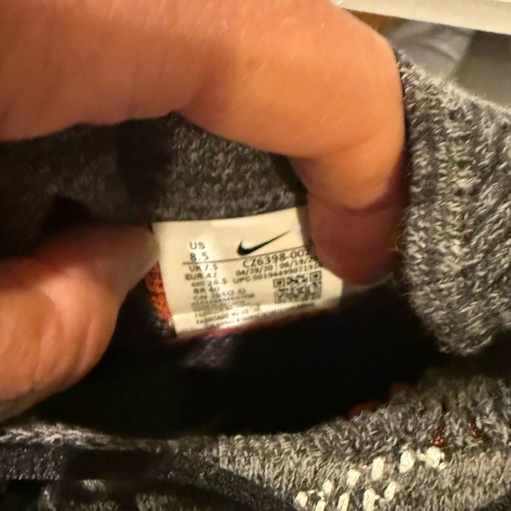Nike Men’s Sneakers Hippie 04 - Picture 4 of 6